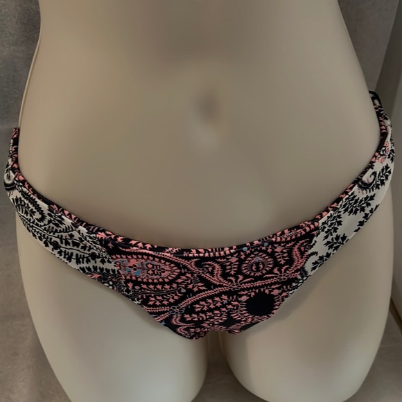 $35 - Anthropology Gypsy 05 Sand Reversible swim bottom MIX & MATCH - Picture 2 of 5